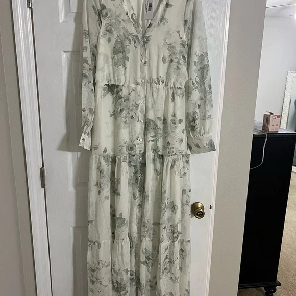formal dress with pockets and sleeves A-Line Maxi Satin Elegant Mother of Bride Dress with Pockets Short Sleeve  Formal Gown COCOMELODY CM0408CR